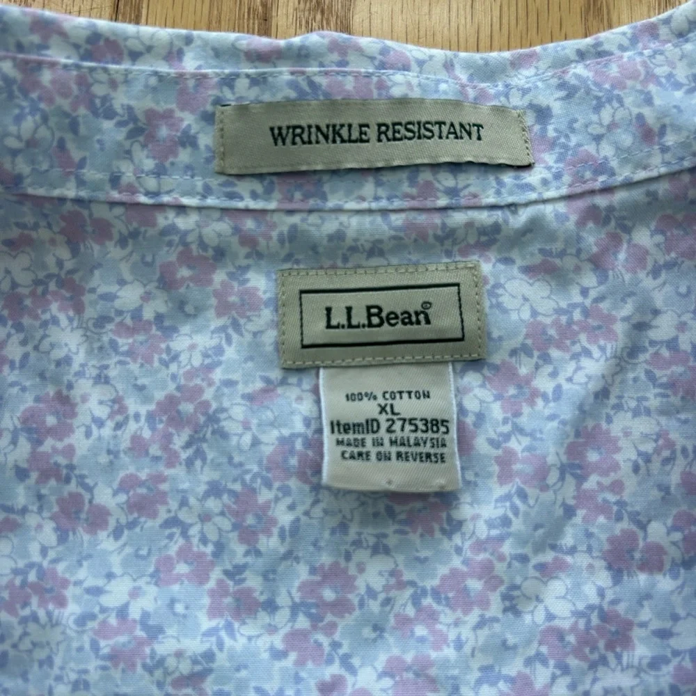 L.L. Bean Women's XL Wrinkle Resistant Cotton Button Down Shirt Floral Ditsy - Picture 5 of 9
